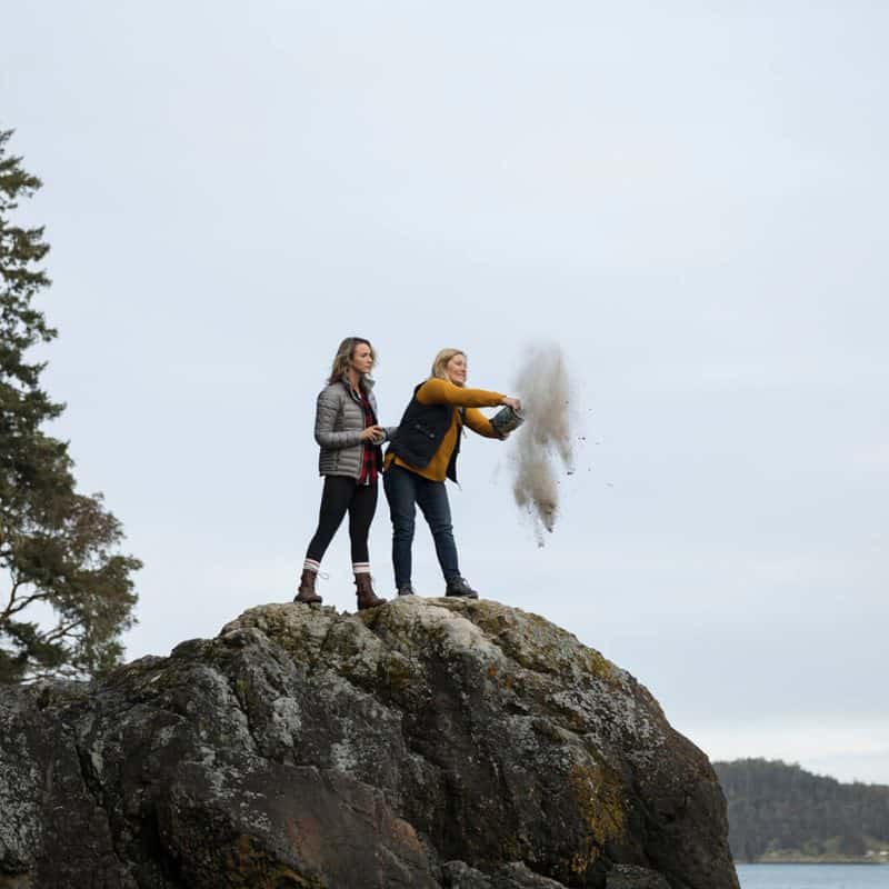 Scatter Ashes on a Beach