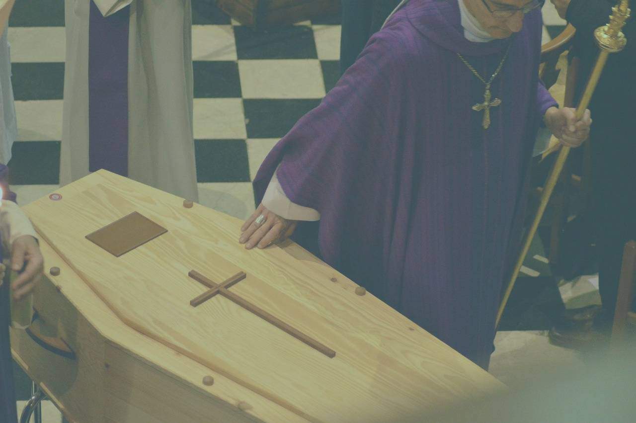 Tips on Planning a Religious Funeral Service