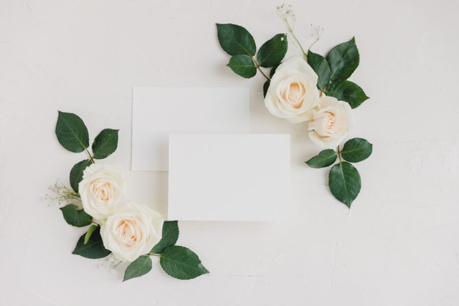 picture of blank card - What to Write on a Funeral Flower Card